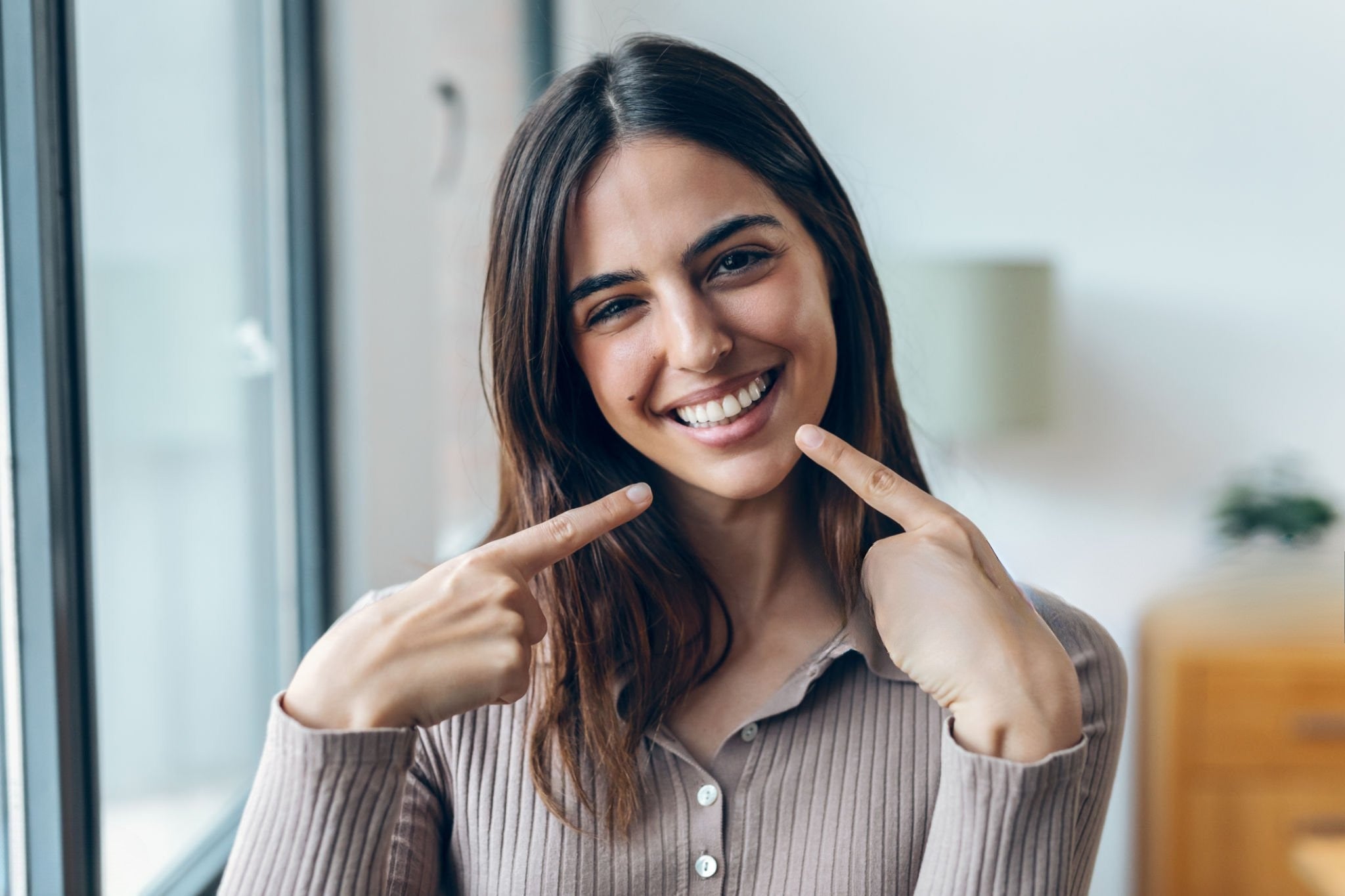 Straight Teeth and Career Success: Why a Confident Smile Can Help You Get Ahead